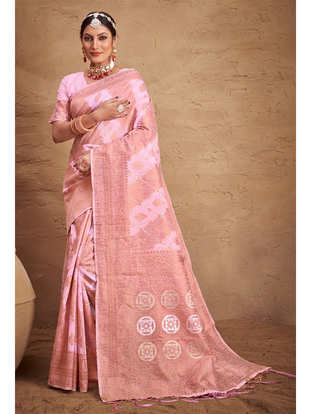 

SANGAM PRINTS Ethnic Motif Woven Design Zari Saree, Pink