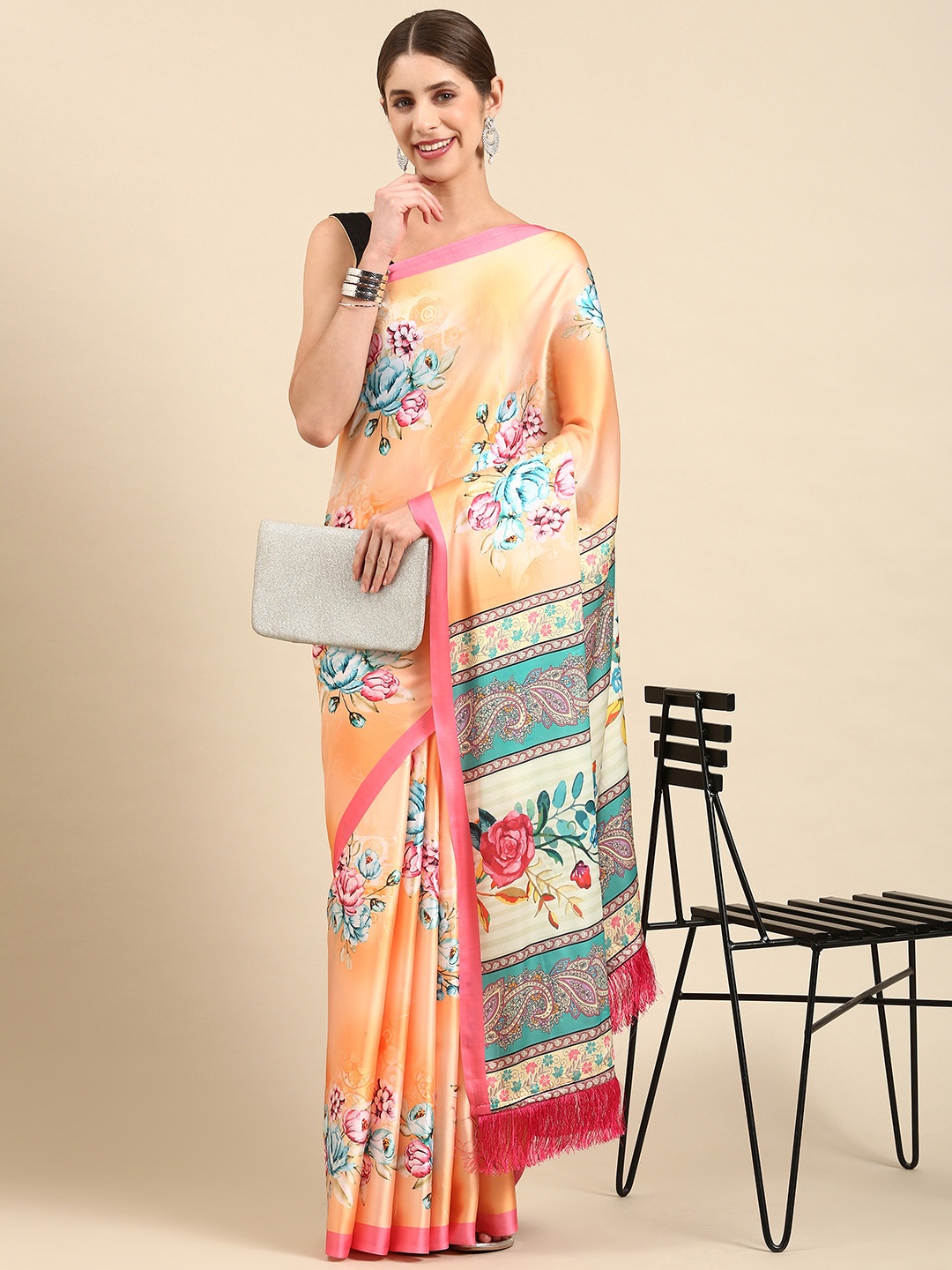 

VASTRANAND Floral Satin Saree, Orange
