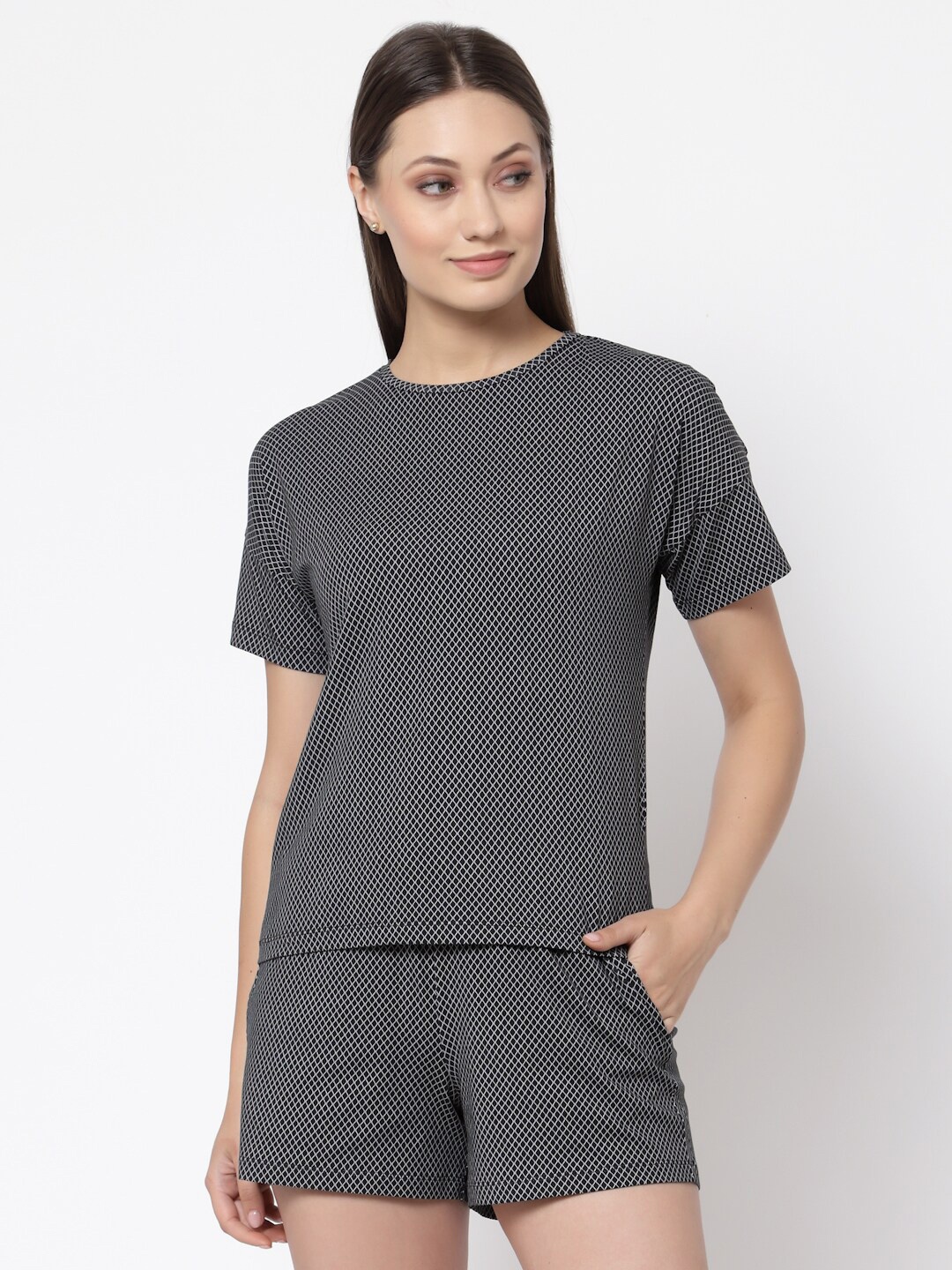 

YOONOY Women Printed Pure Cotton T-shirt with Shorts Co-Ord Set, Black