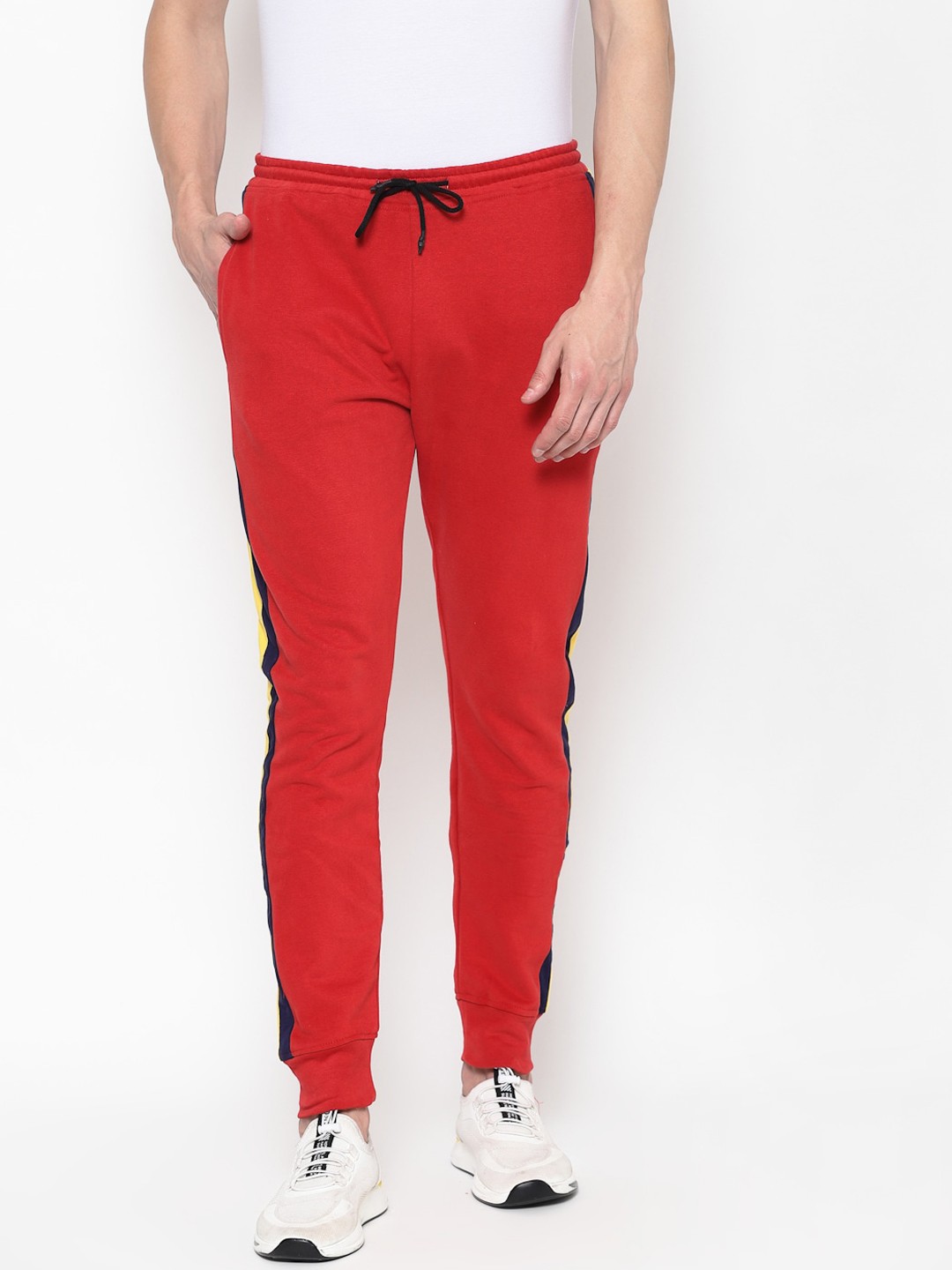 

PAUSE SPORT Men Mid-Rise Cotton Joggers, Red