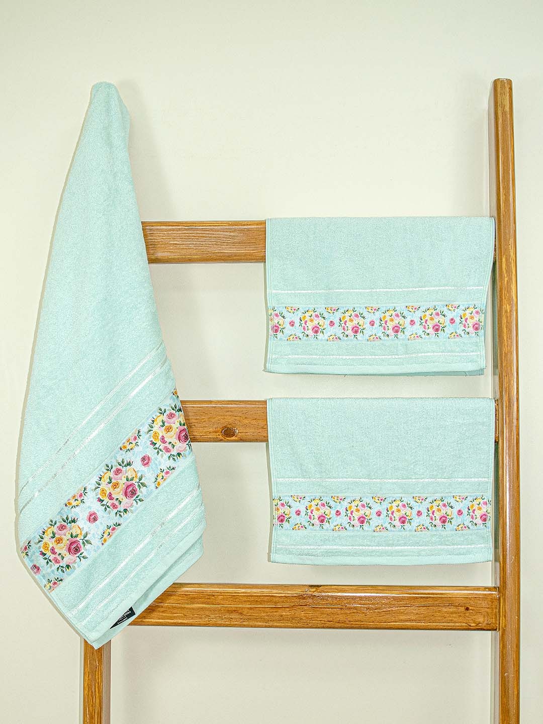 

RANGOLI Victoria Turquoise Blue 3 Pieces Printed 500 GSM Pure Cotton Towels