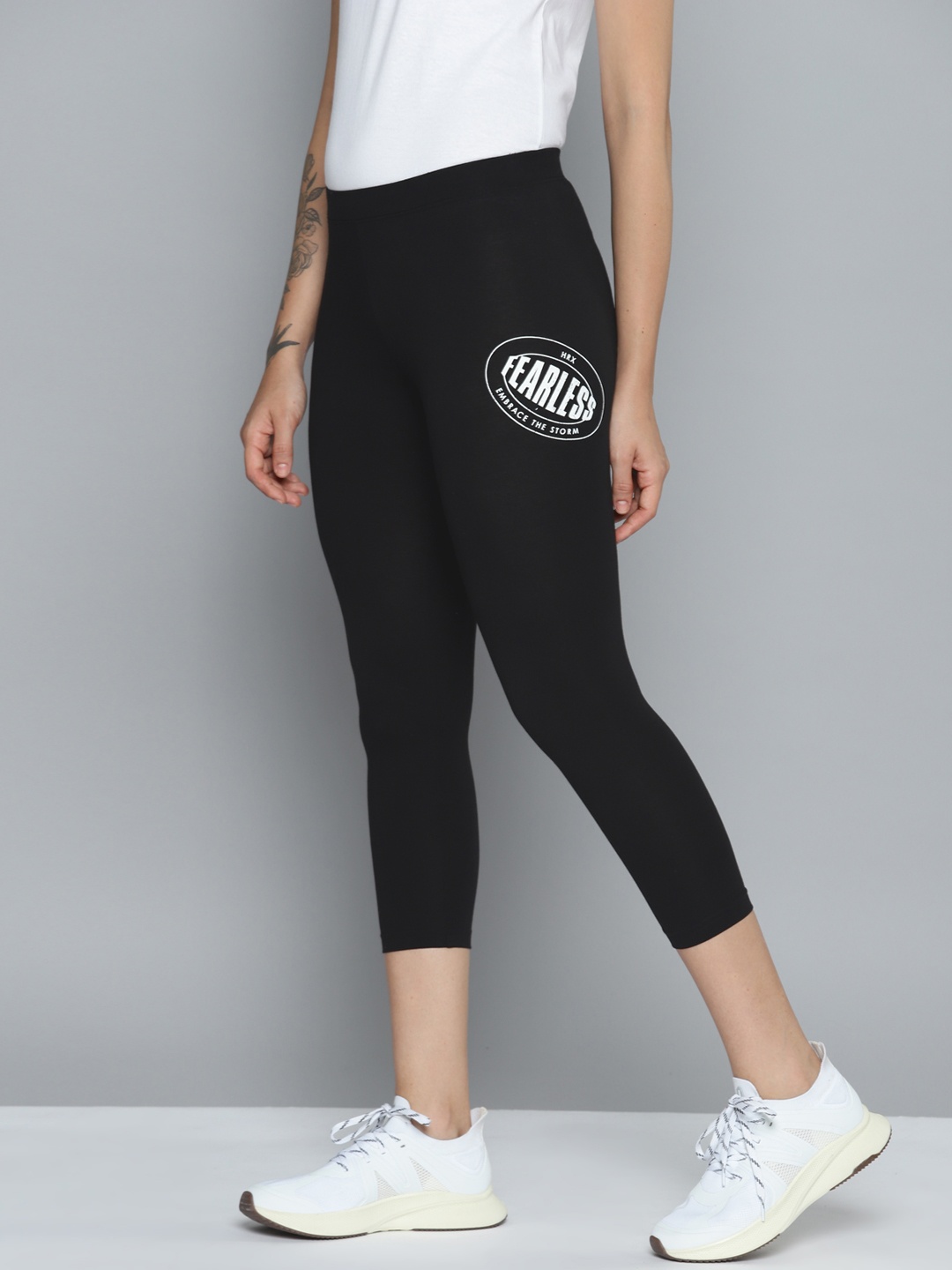 

HRX by Hrithik Roshan Women Slim Fit Printed Detail 3/4 Training Tights, Black