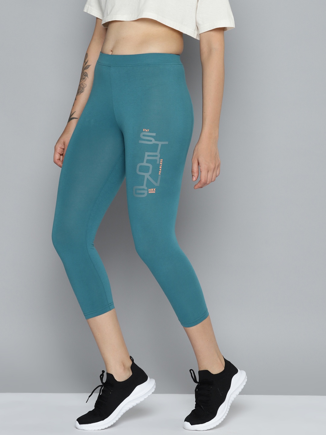 

HRX by Hrithik Roshan Women Slim Fit Printed Detail 3/4 Training Tights, Teal