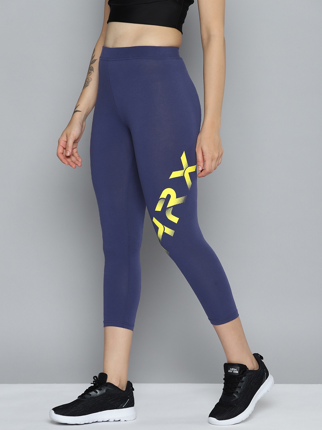 

HRX by Hrithik Roshan Women Printed Detail Slim Fit 3/4th Training Tights, Blue
