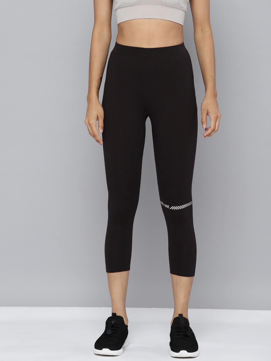

HRX by Hrithik Roshan Women 3/4th Length Lifestyle Tights, Black