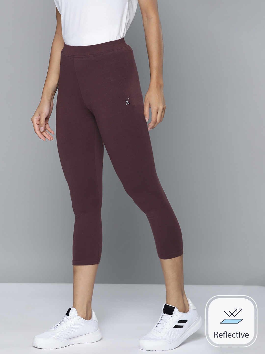 

HRX by Hrithik Roshan Three-Fourth Length Slim Fit Yoga Tights, Burgundy