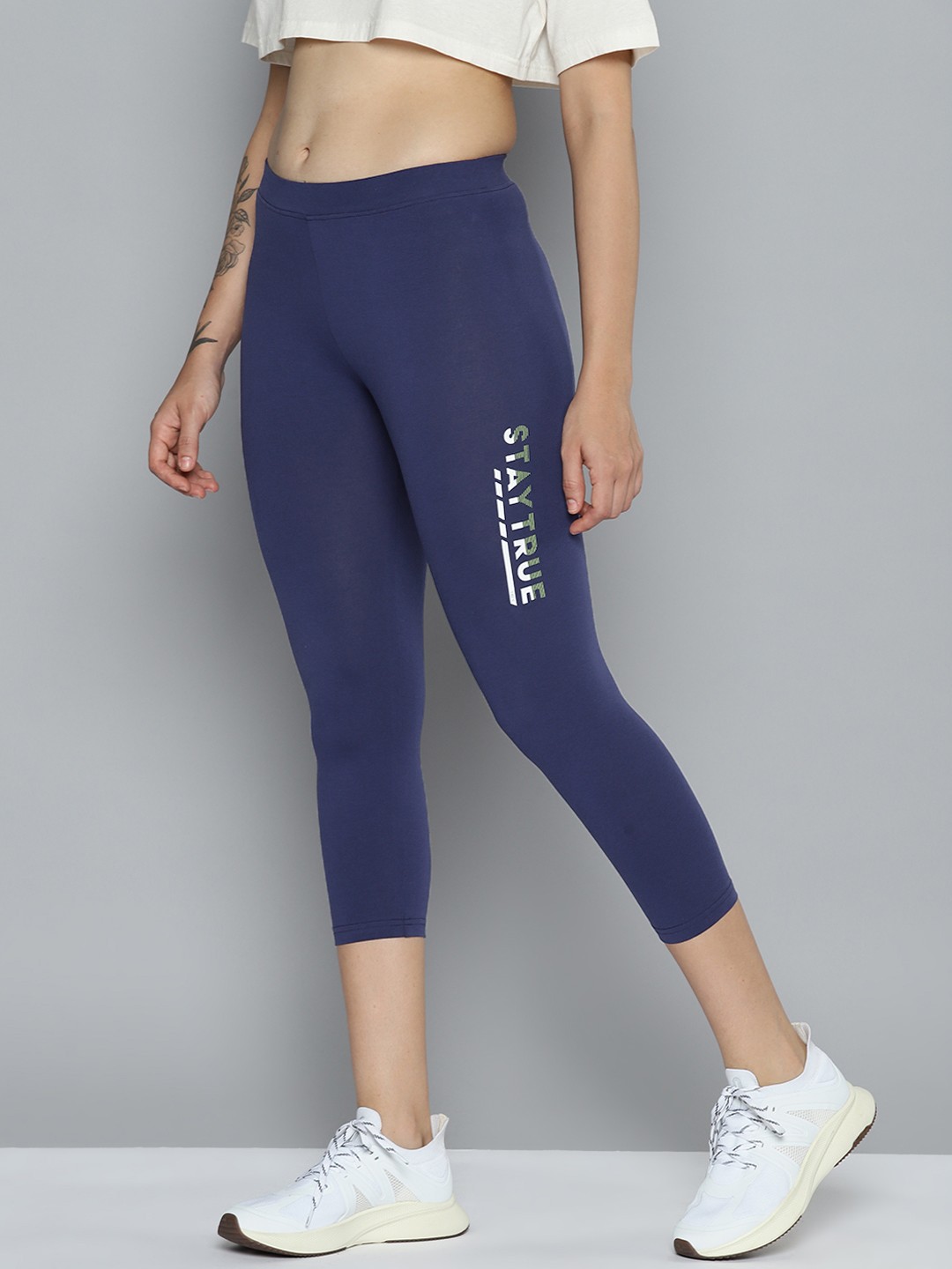 

HRX by Hrithik Roshan Women Printed Training 3/4th Tights, Blue