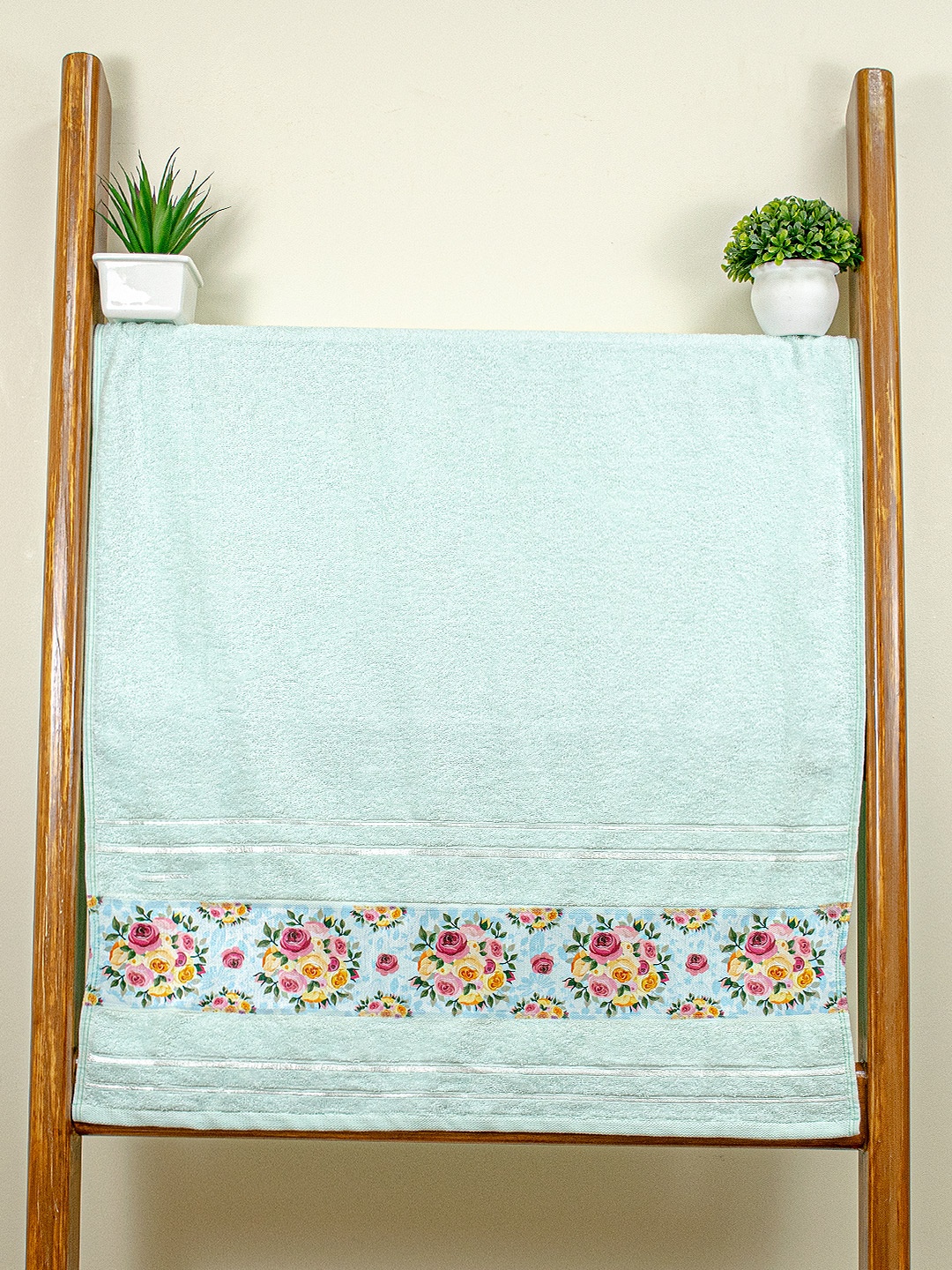 

RANGOLI Rangoli Victoria Turquoise Blue & Green Printed Pure Cotton 500 GSM Bath Towel