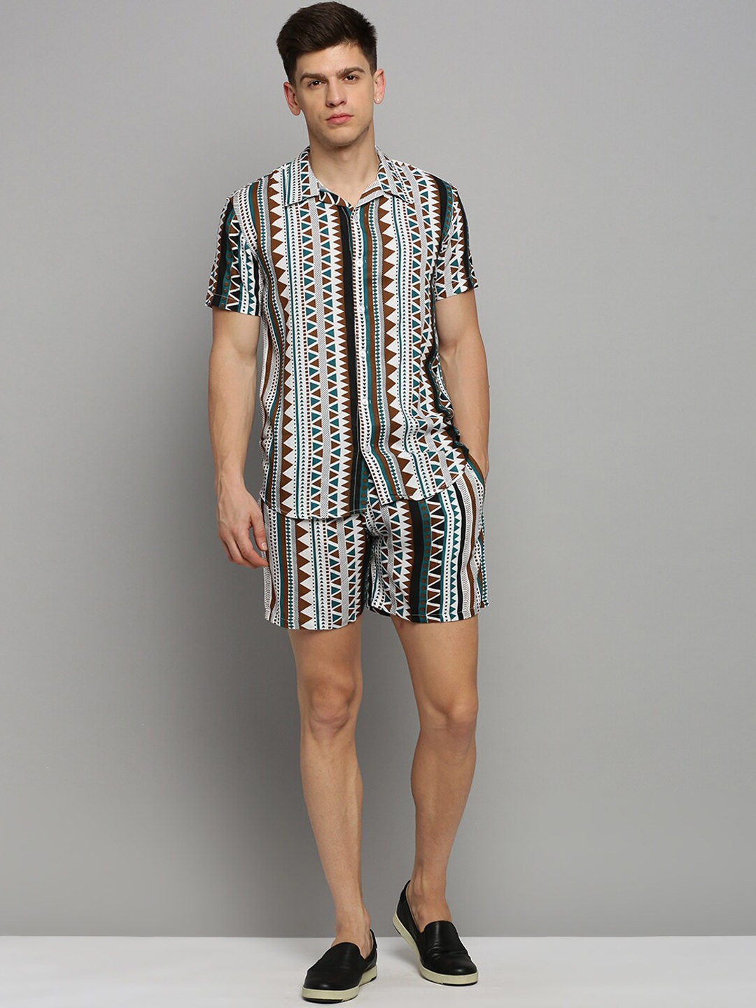 

SHOWOFF Men Geometric Printed Short Sleeves Shirt and Shorts Co-Ord Set, White