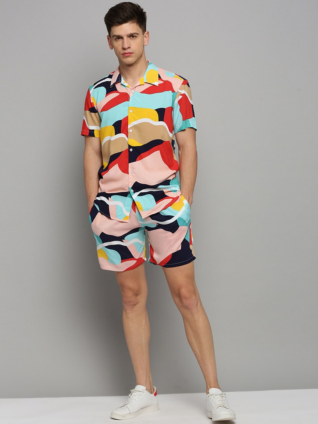 

SHOWOFF Men Printed Shirt With Shorts, Peach