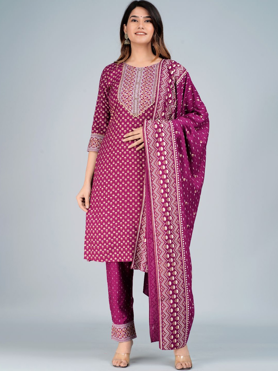 

FABISTA Ethnic Motifs Printed Gottapatti Kurta With Trousers & Dupatta, Maroon