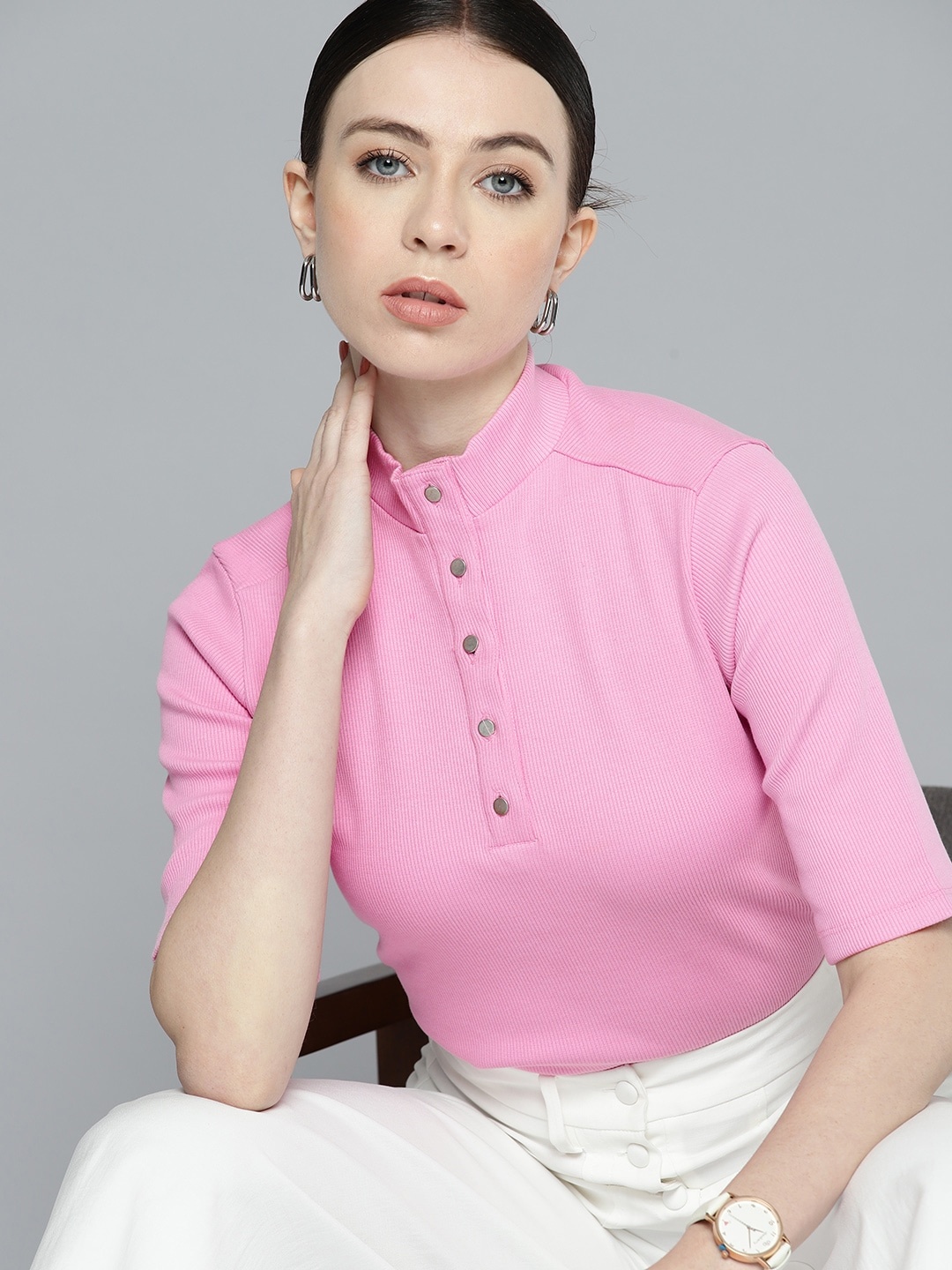 

Chemistry Women Mandarin Collar T-shirt, Pink