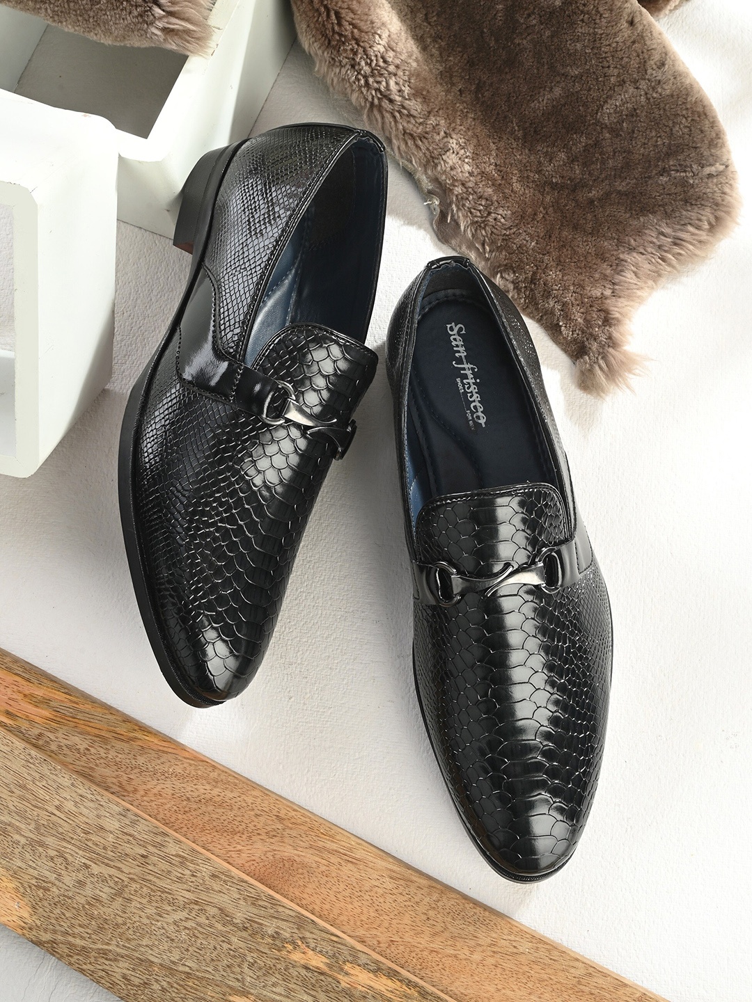 

San Frissco Men Textured Buckle Detailed Comfort-Fit Formal Loafers, Black