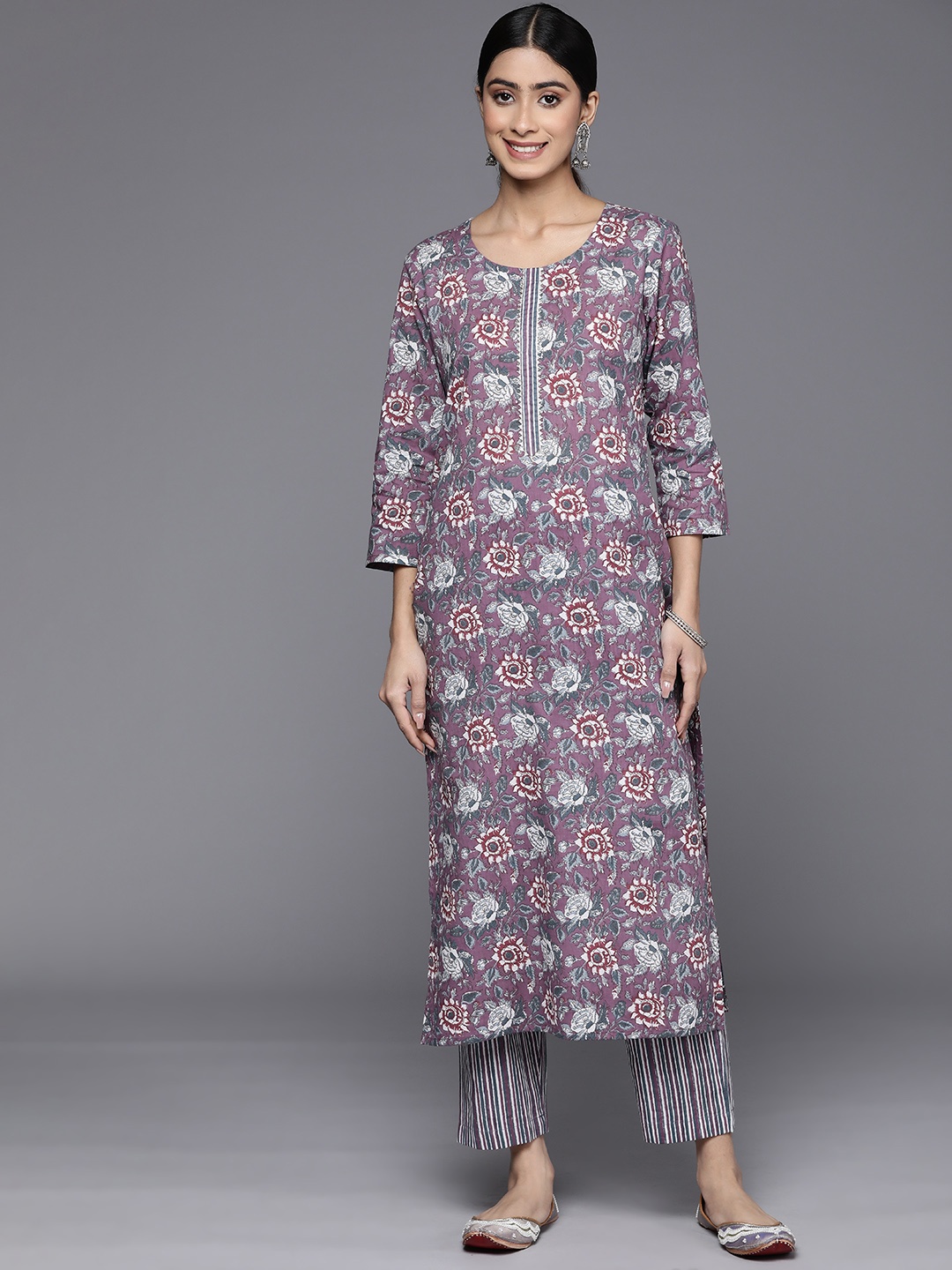 

Varanga Floral Printed Gotta Patti Pure Cotton Kurta With Trousers, Mauve