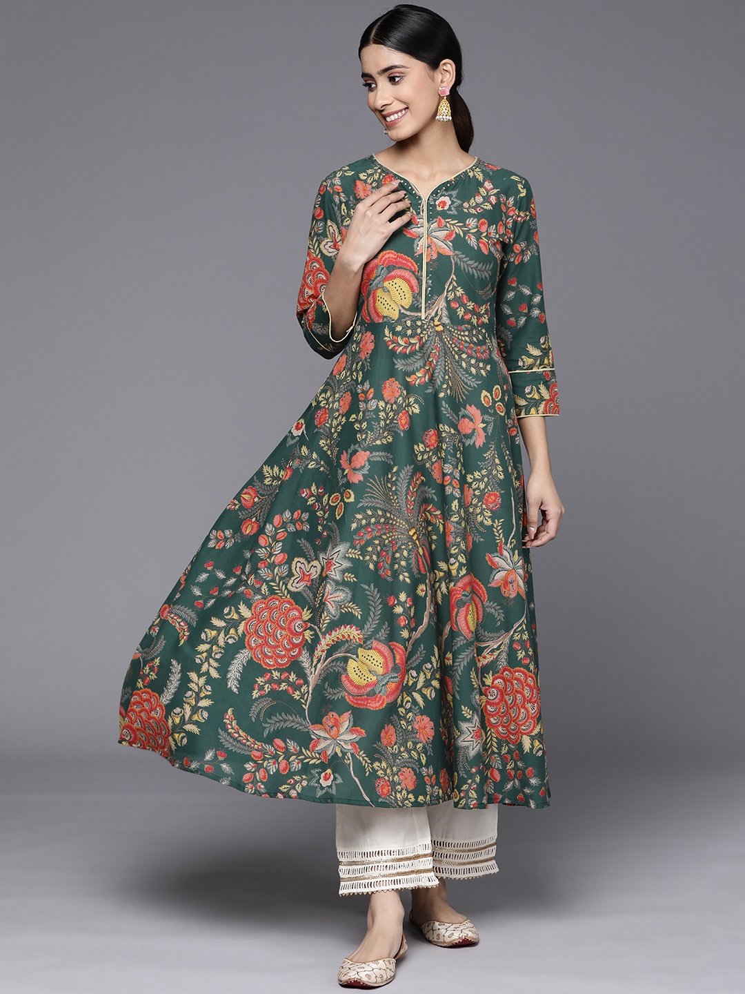 

Varanga Floral Printed Cotton Anarkali Kurta, Green