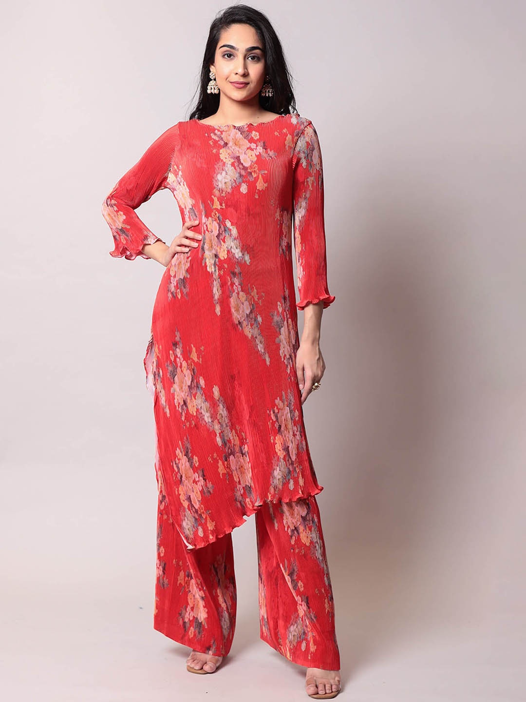 

ZARI Floral Printed Accordion Pleats Asymmetric Kurta With Palazzos, Red