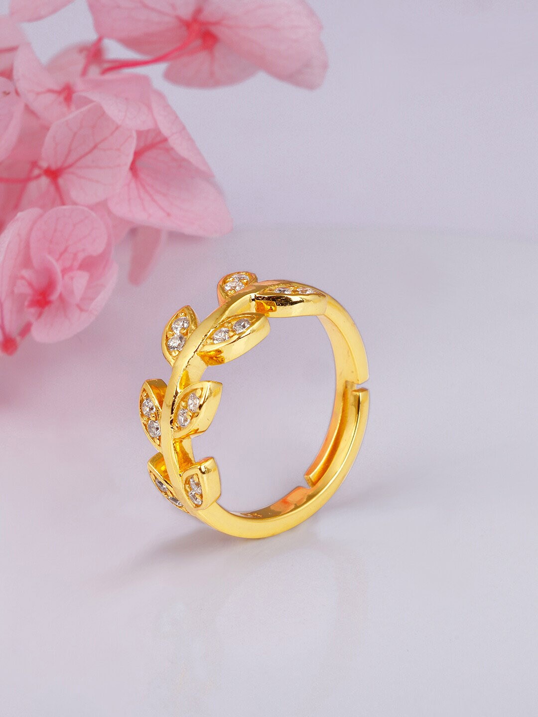 

GIVA 925 Sterling Silver Gold-Plated CZ-Studded Adjustable Finger Ring