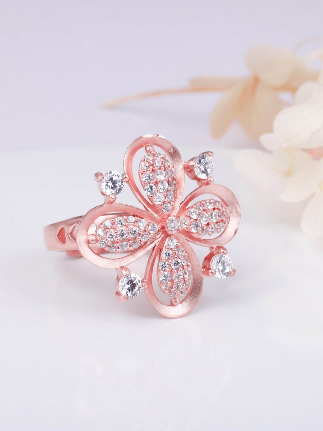 

GIVA 925 Sterling Silver Rose Gold-Plated CZ-Studded Adjustable Finger Ring