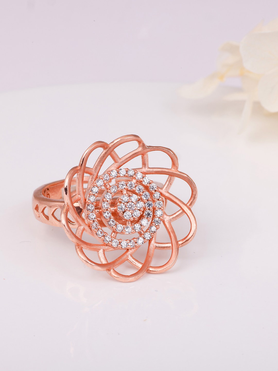 

GIVA 925 Sterling Silver Rose Gold-Plated CZ-Studded Adjustable Finger Ring