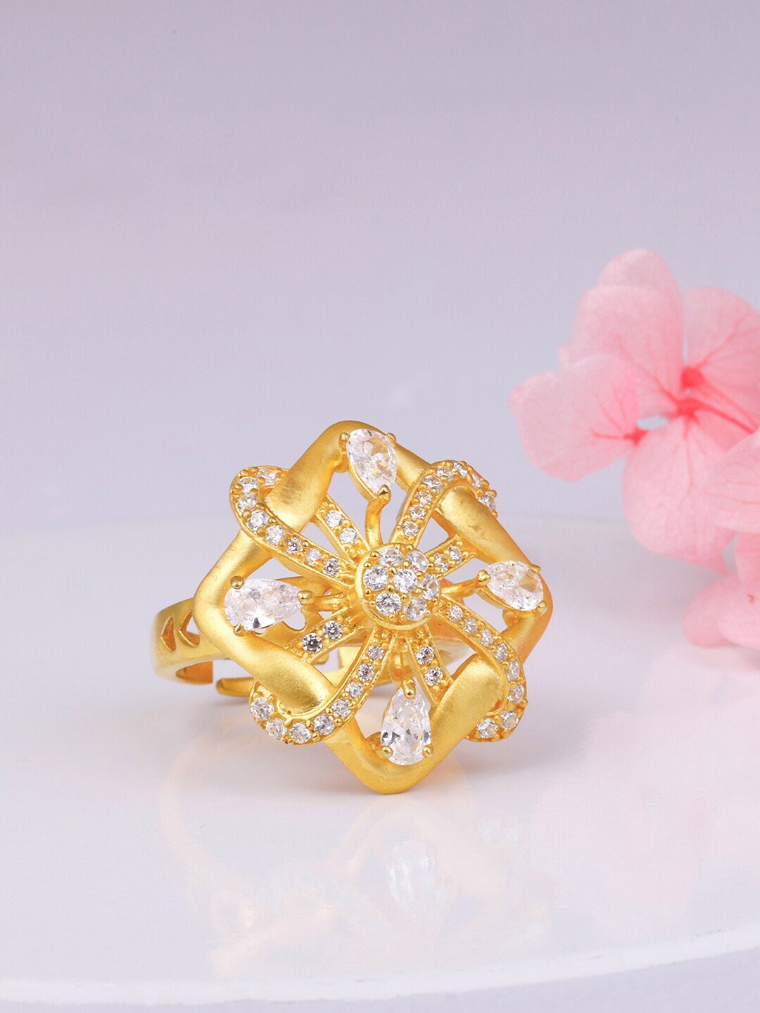 

GIVA 925 Sterling Silver Gold-Plated CZ-Studded Adjustable Finger Ring