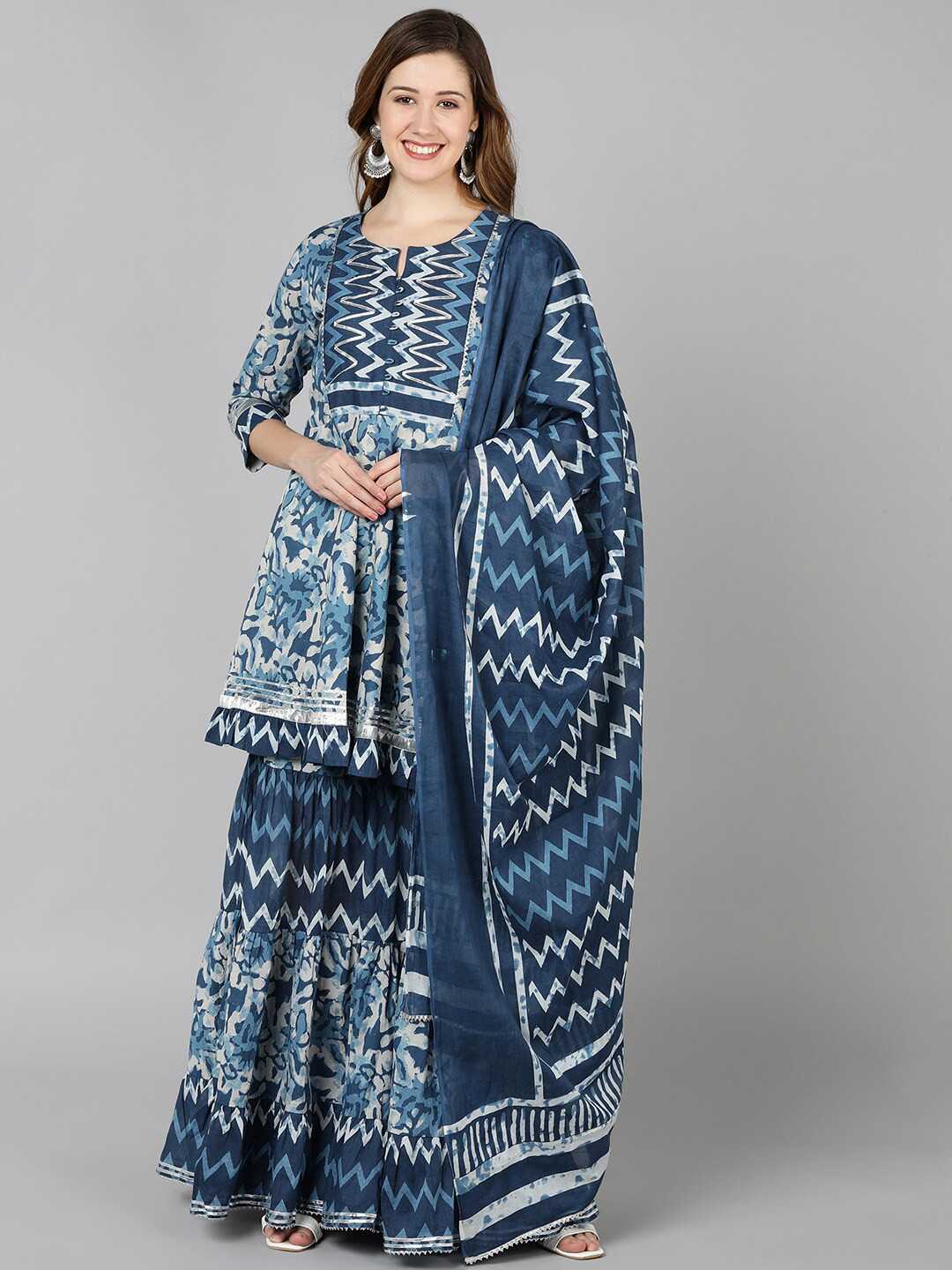 

Senyora Ethnic Motifs Printed Gotta Patti Pure Cotton Kurti With Sharara & Dupatta, Navy blue