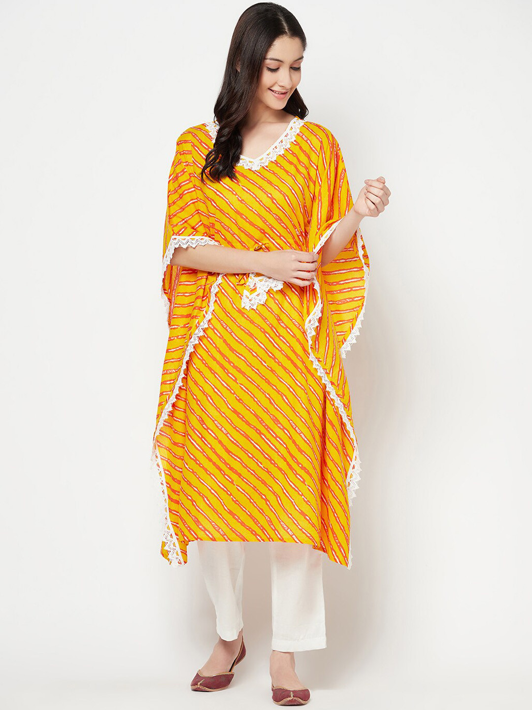 

Senyora Leheriya Printed Pure Cotton Kaftan Kurta With Trousers, Yellow
