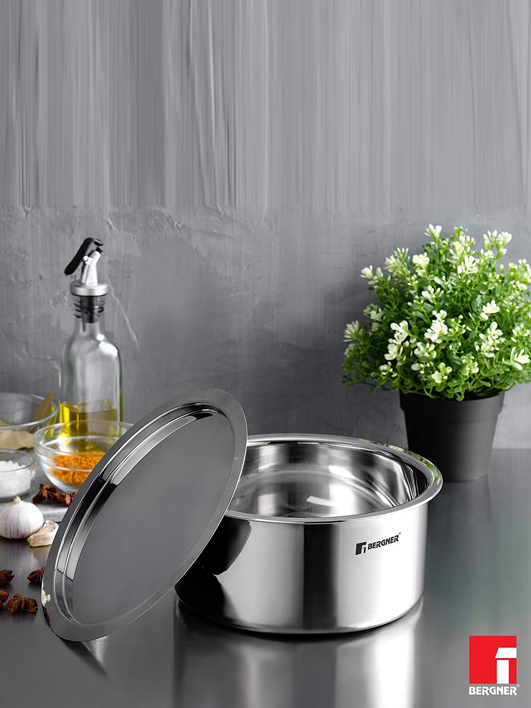 

BERGNER Argent Tri-Ply Stainless Steel Induction Base Tope With Lid 2.2 L