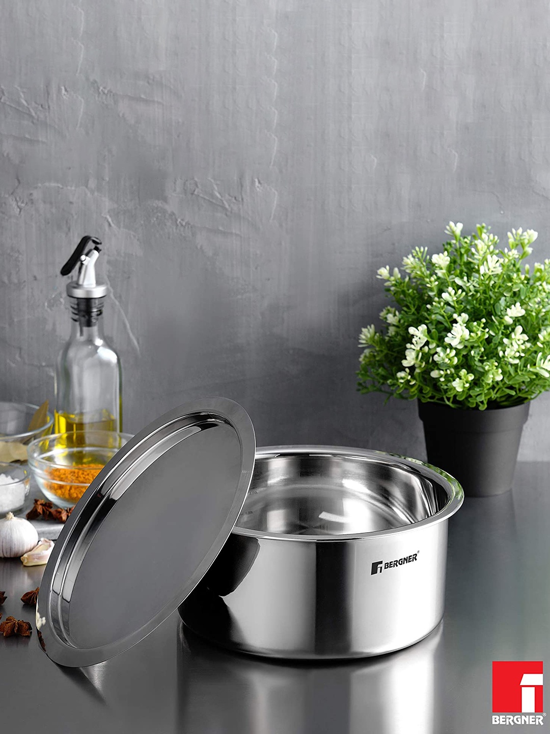 

BERGNER Argent Tri-Ply Stainless Steel Induction Bottom Tope With Lid 3.7 L
