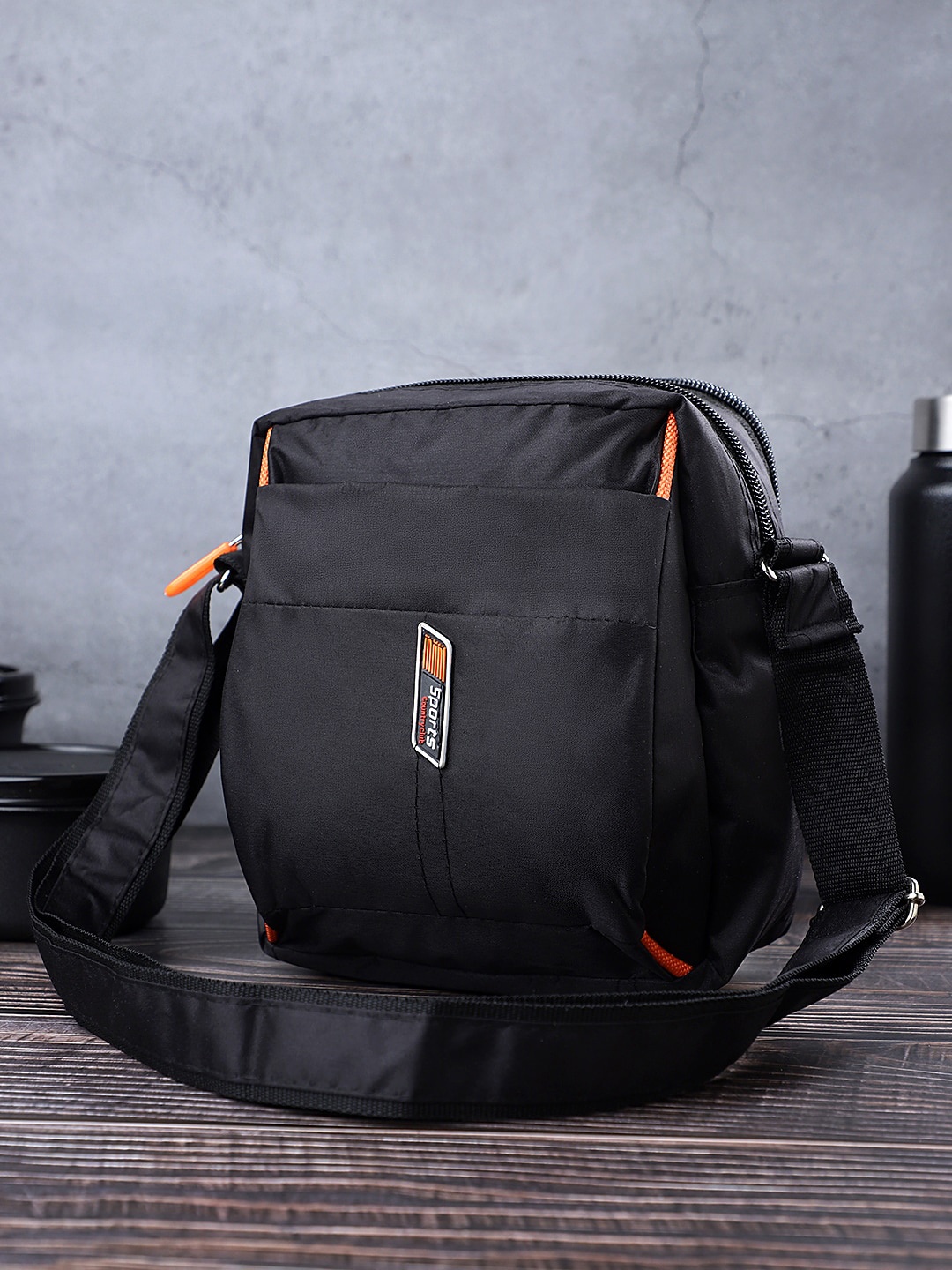 

Bag Pepper Charcoal Structured Handheld Bag