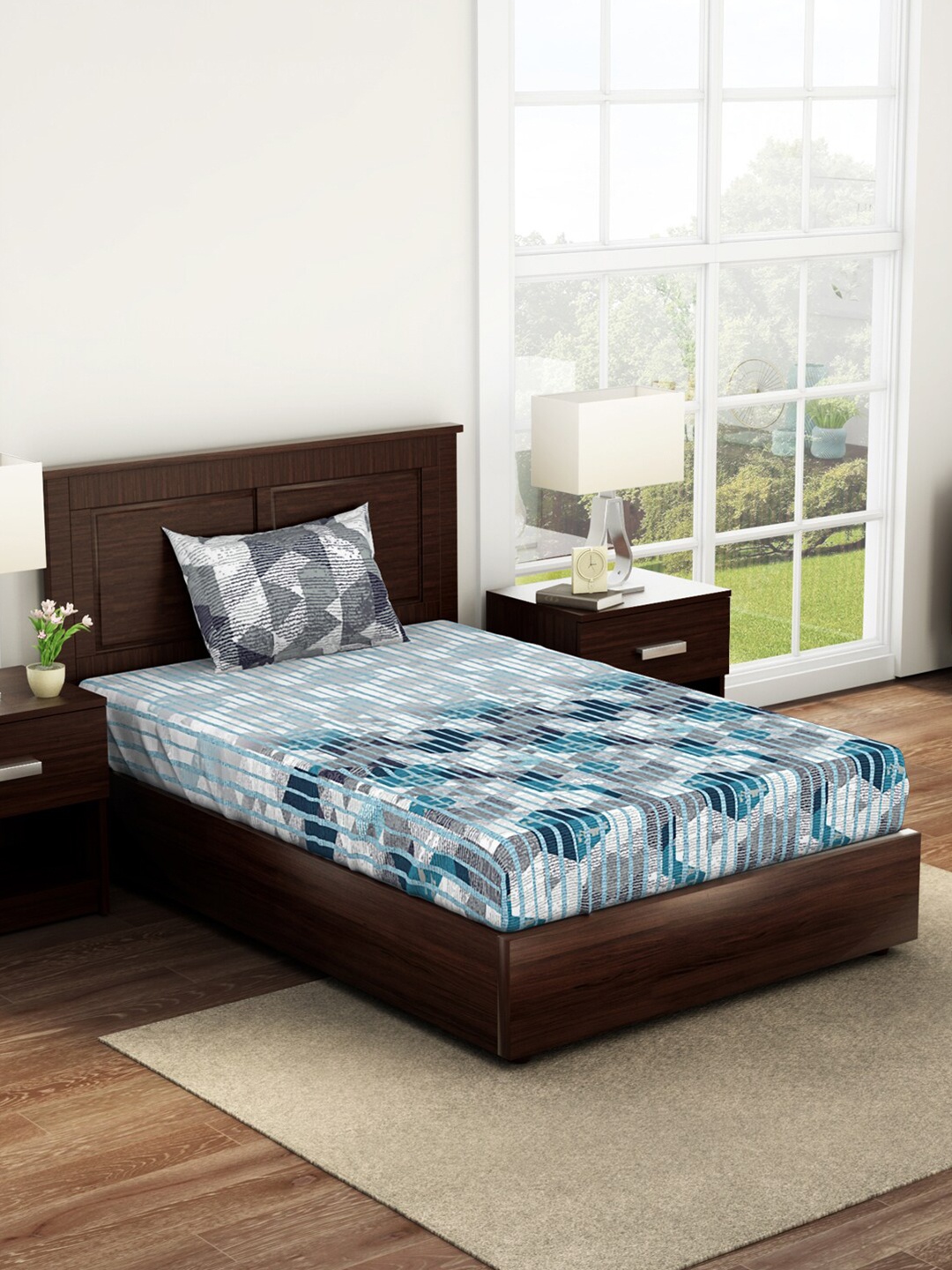 

SPACES Geostance Grey & Blue Geometric 144 TC Flat Cotton Single Bedsheet & 1 Pillow Cover