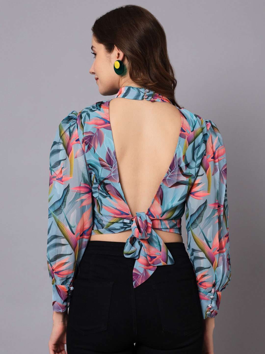 

The Dry State Floral Printed Tie-Up Styled Back Crop Top, Blue
