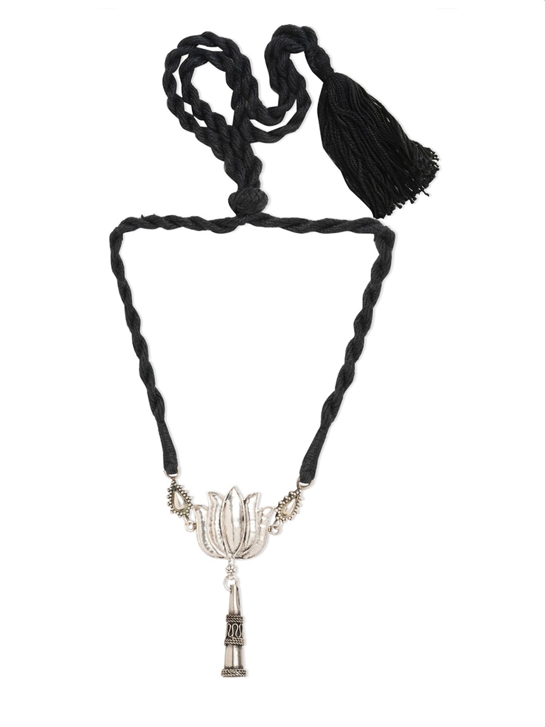 

ahilya Sterling Silver Silver-Plated Choker Necklace