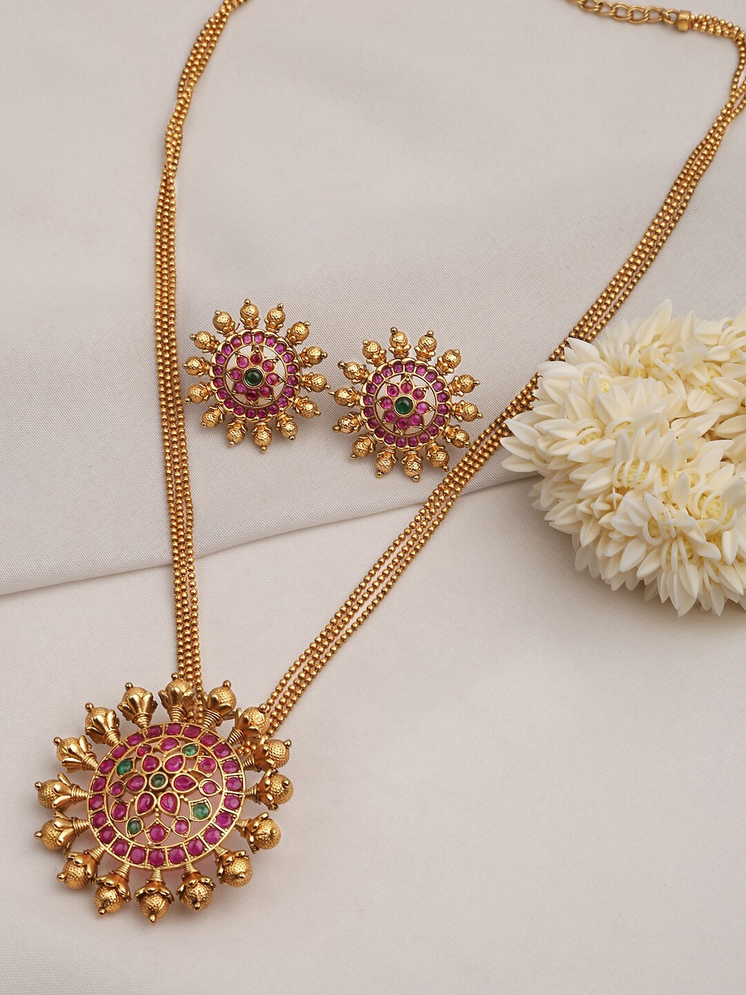 

Fida Gold-Plated Stone-Studded Jewellery Set