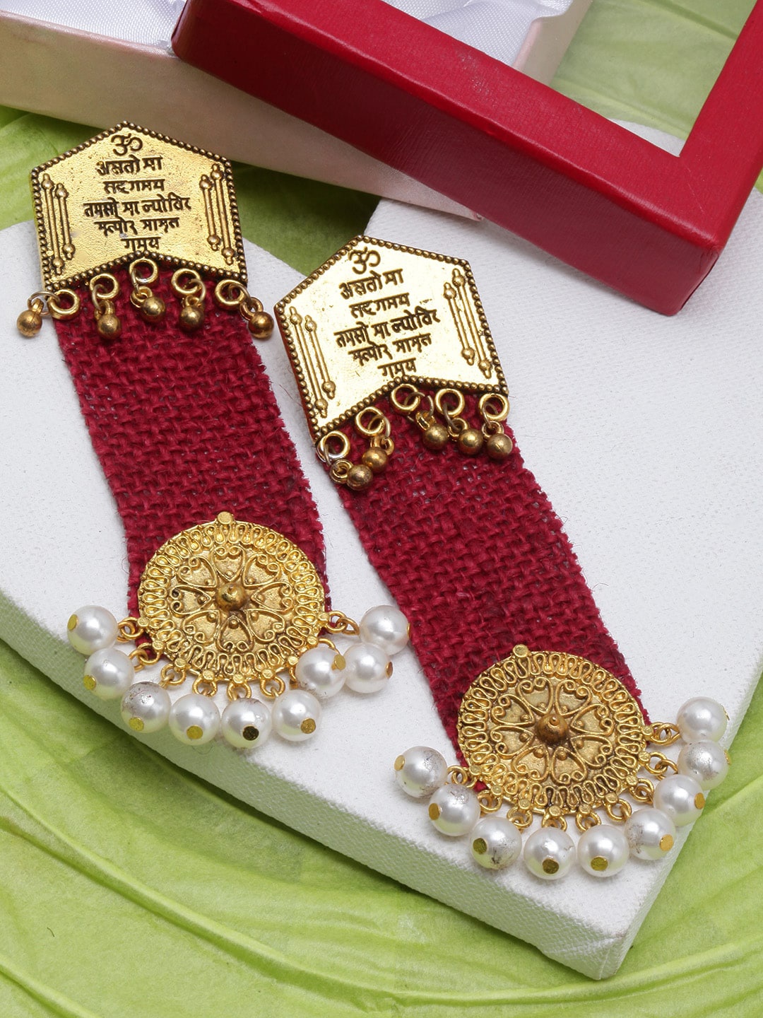 

DIVA WALK Gold-Plated Contemporary Drop Earrings