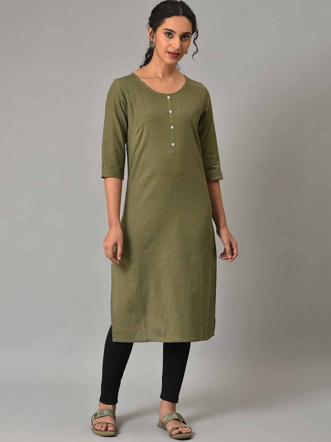 

AURELIA Solid Kurta, Green