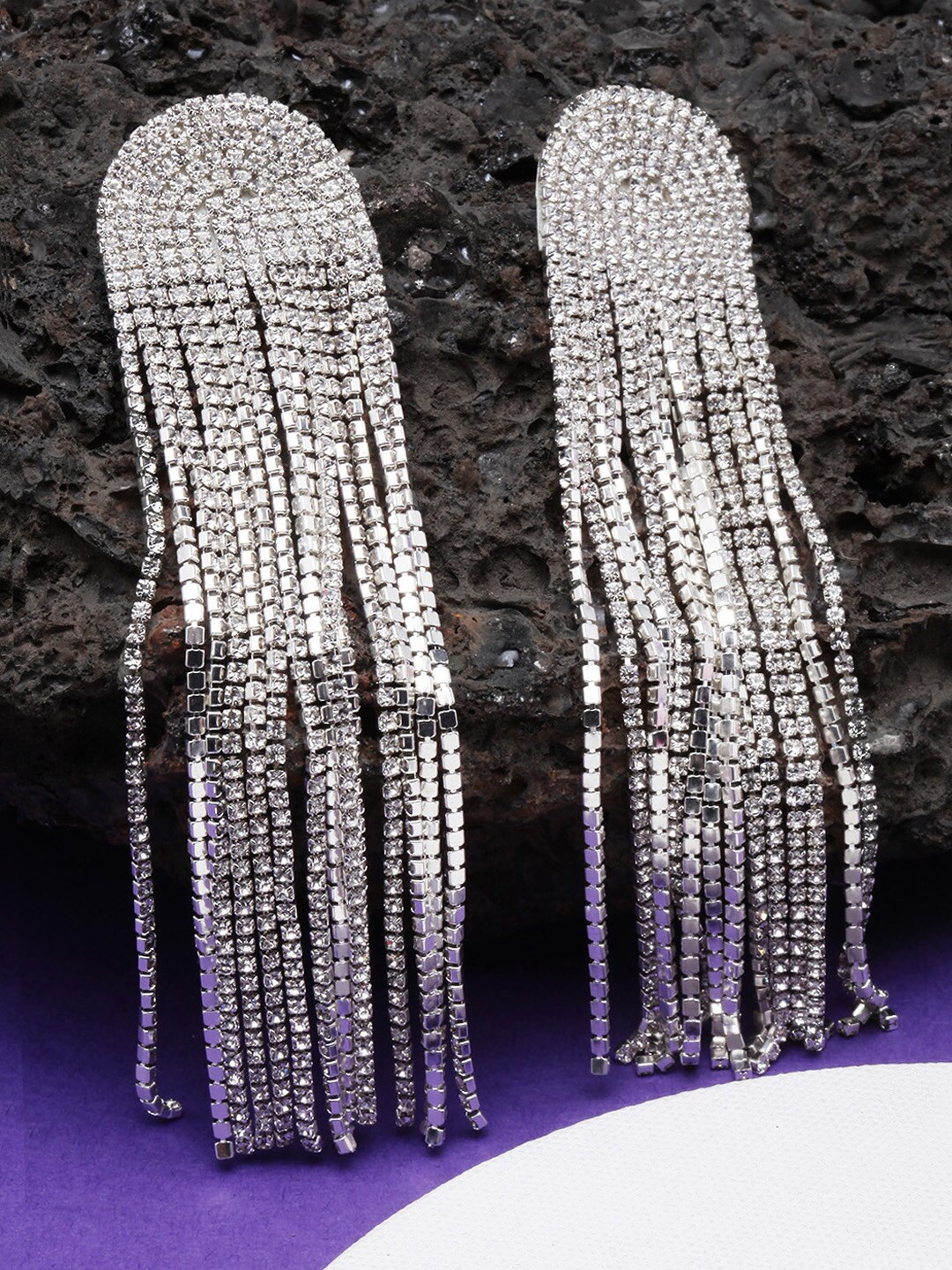 

DressBerry Silver Plated Contemporary Rhinestone Metallic Chain Tassels Drop Earrings