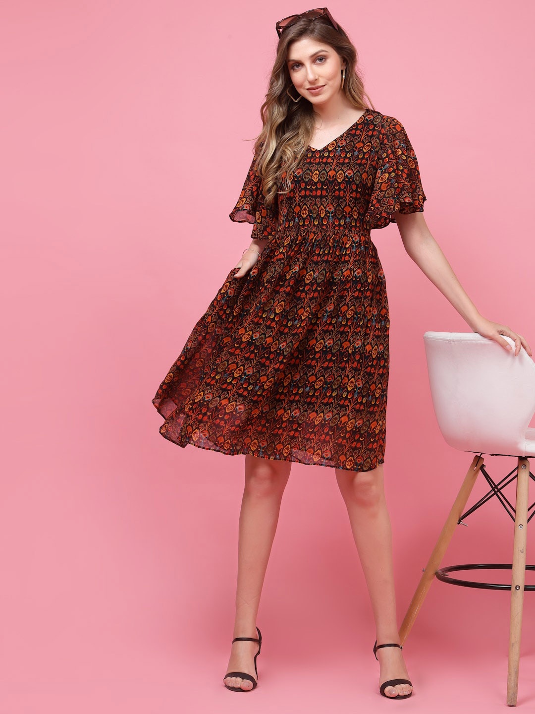 

TERQUOIS Ethnic Motifs Printed Pure Cotton V-Neck Dress, Red