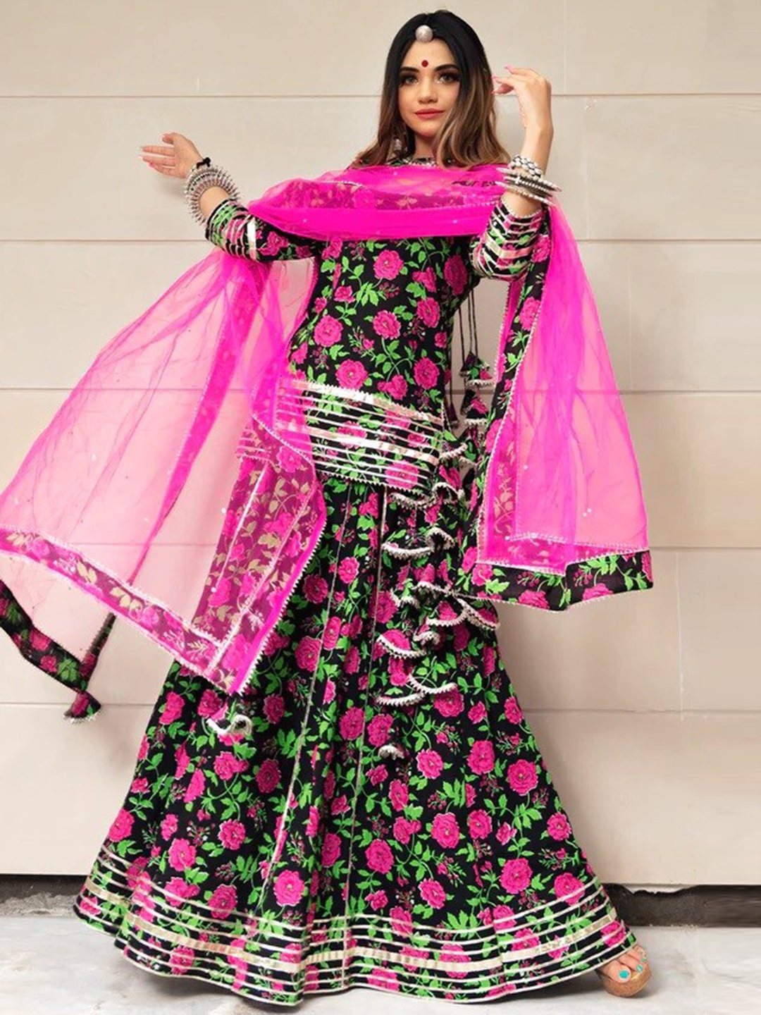 

Pomcha Women Black Floral Printed Kurta with Skirt & With Dupatta