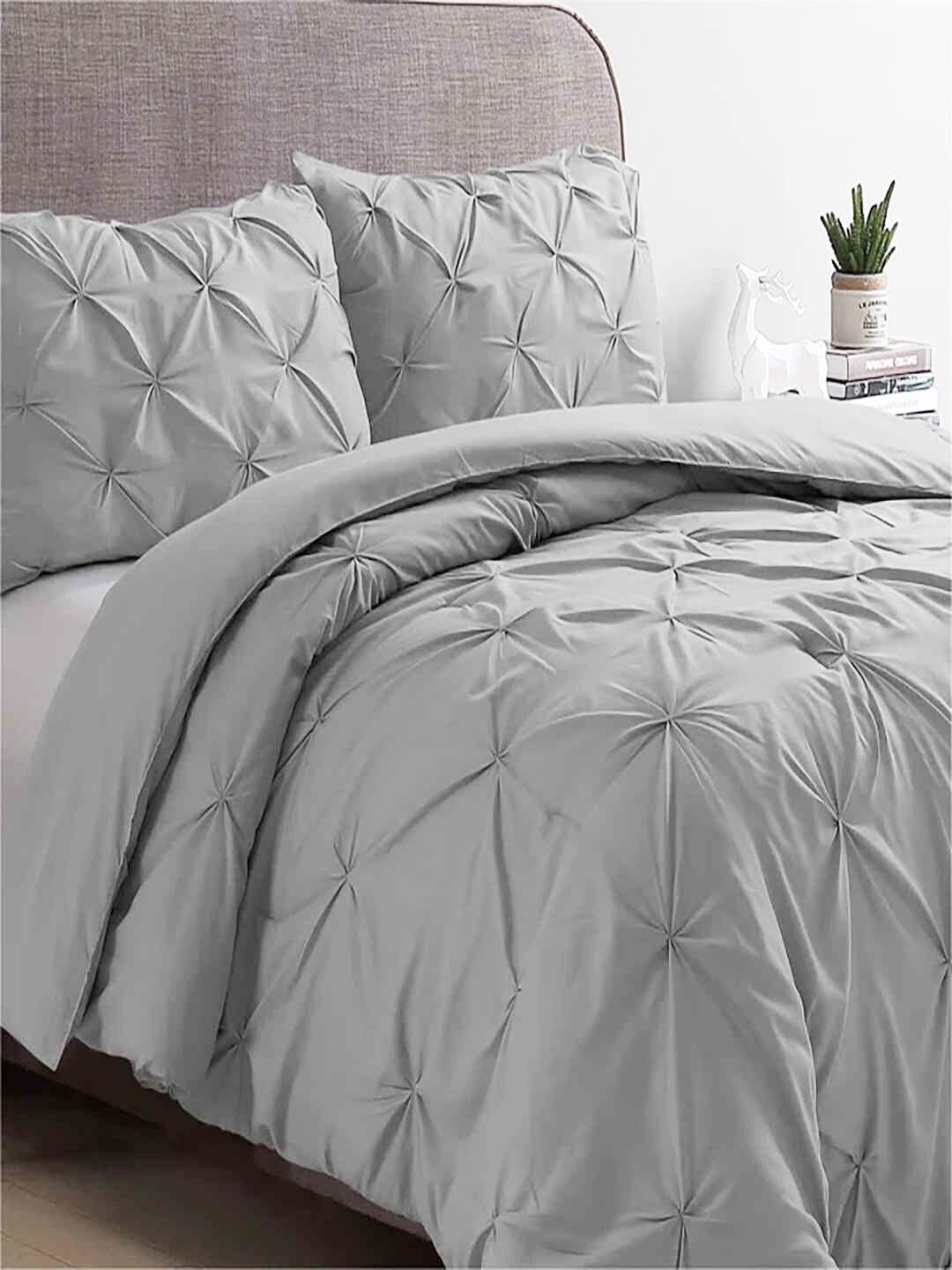

THE WHITE MOSS Marquis Luxurious Grey Pleated 600GSM Double Bed Comforter & Pillow Covers