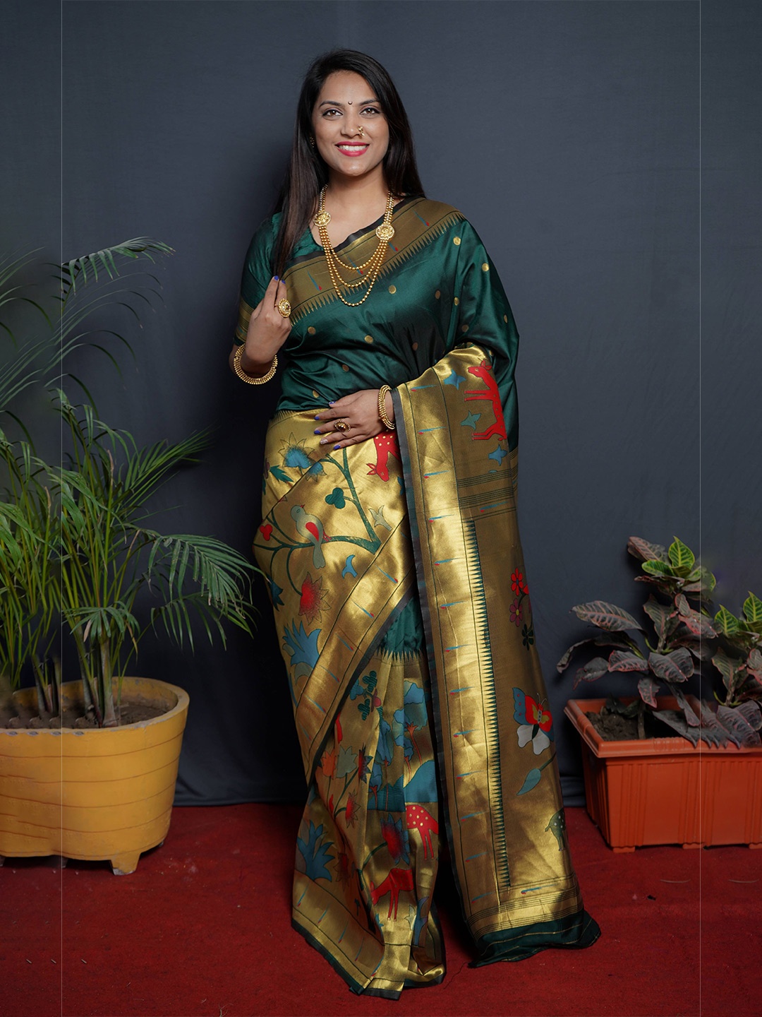 

Anaita Polka Dot Woven Design Zari Pure Silk Banarasi Saree, Green