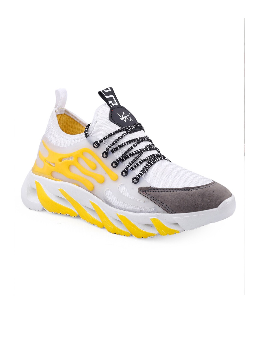 

Woakers Men Colourblocked Waterproof Lining Sneakers, White