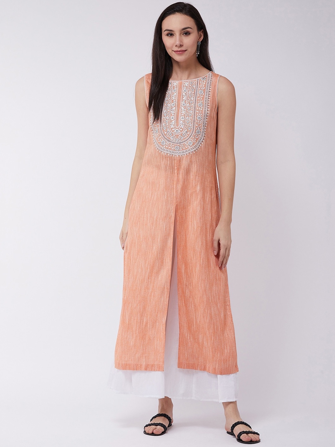 

Pannkh Floral Yoke Design Thread Work Kurta, Orange