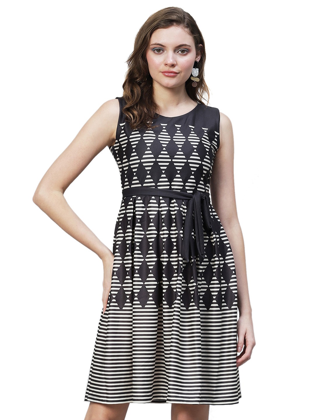 

eshami Geometric Printed A-Line Dress, Black