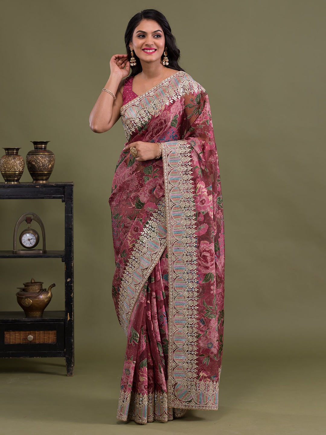 

Koskii Floral Embroidered Tissue Saree, Pink