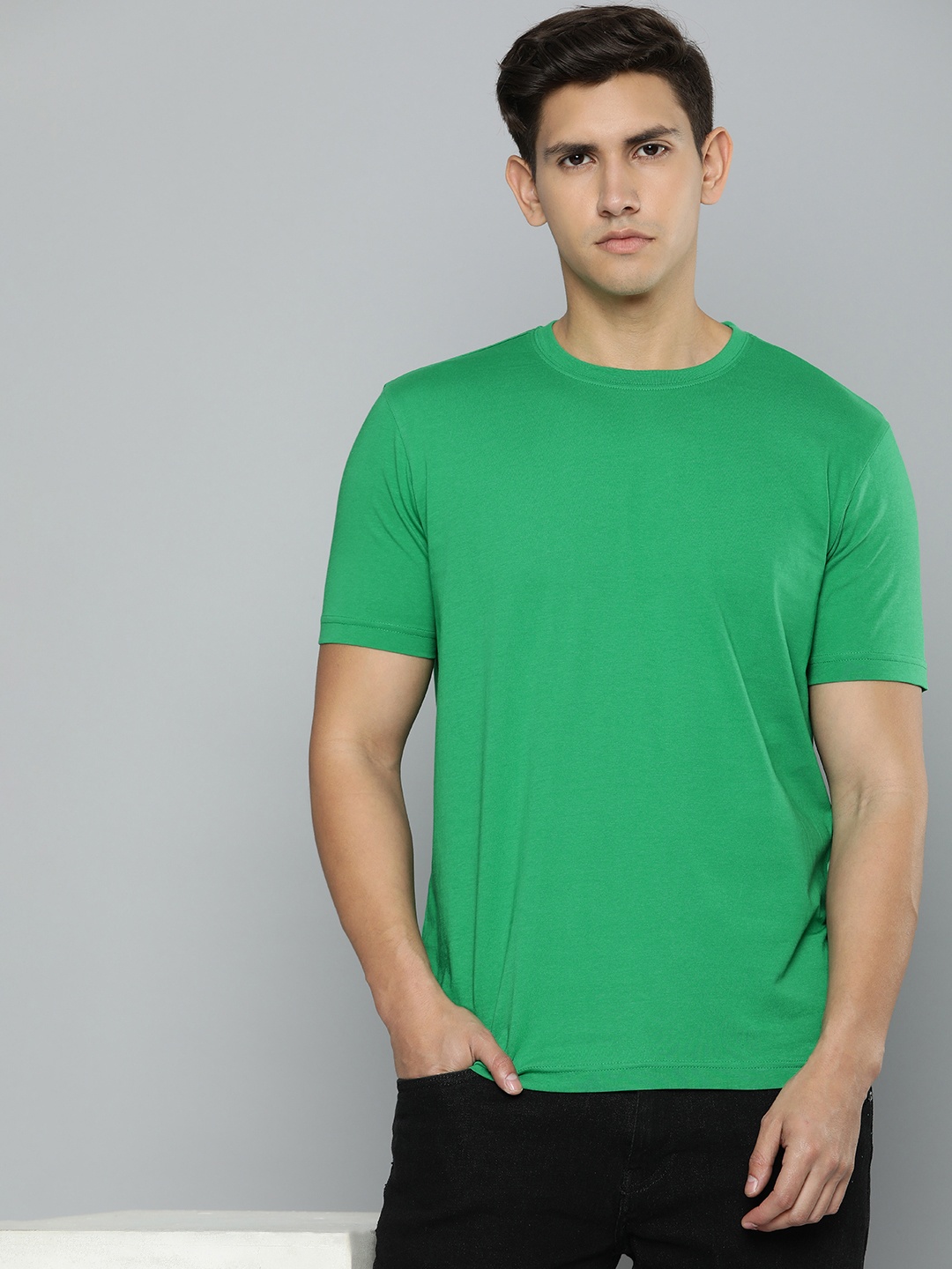 

ether Men Solid Regular Fit T-shirt, Green