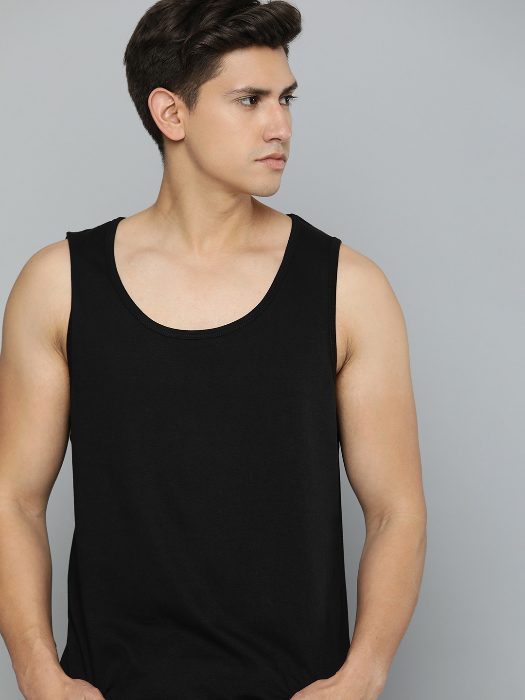 

ether Men Solid Regular Fit T-shirt, Black