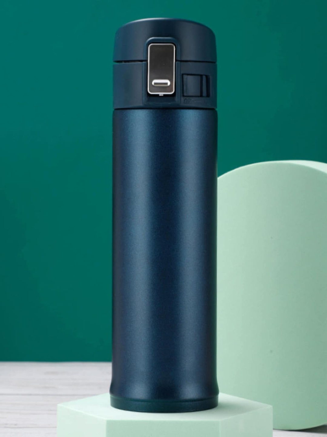 

YOUSTYLO Blue Double Wall Insulated Stainless Steel Push & Lock Button Water Bottle 500 ml