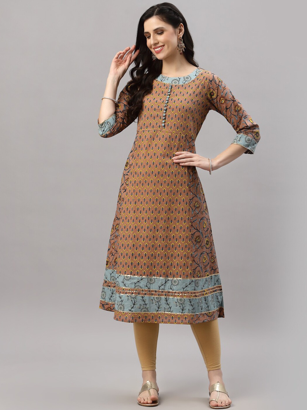 

YASH GALLERY Floral Printed Gotta Patti Cotton Kurta, Brown