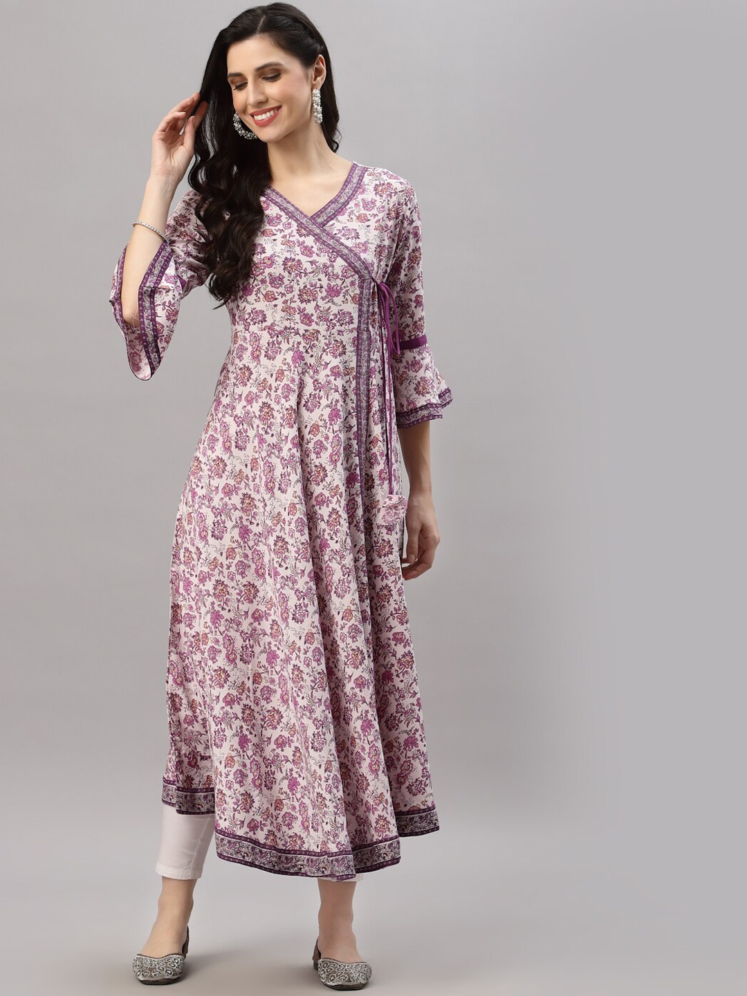 

YASH GALLERY Floral Printed Bell Sleeves Anarkali Kurta, White