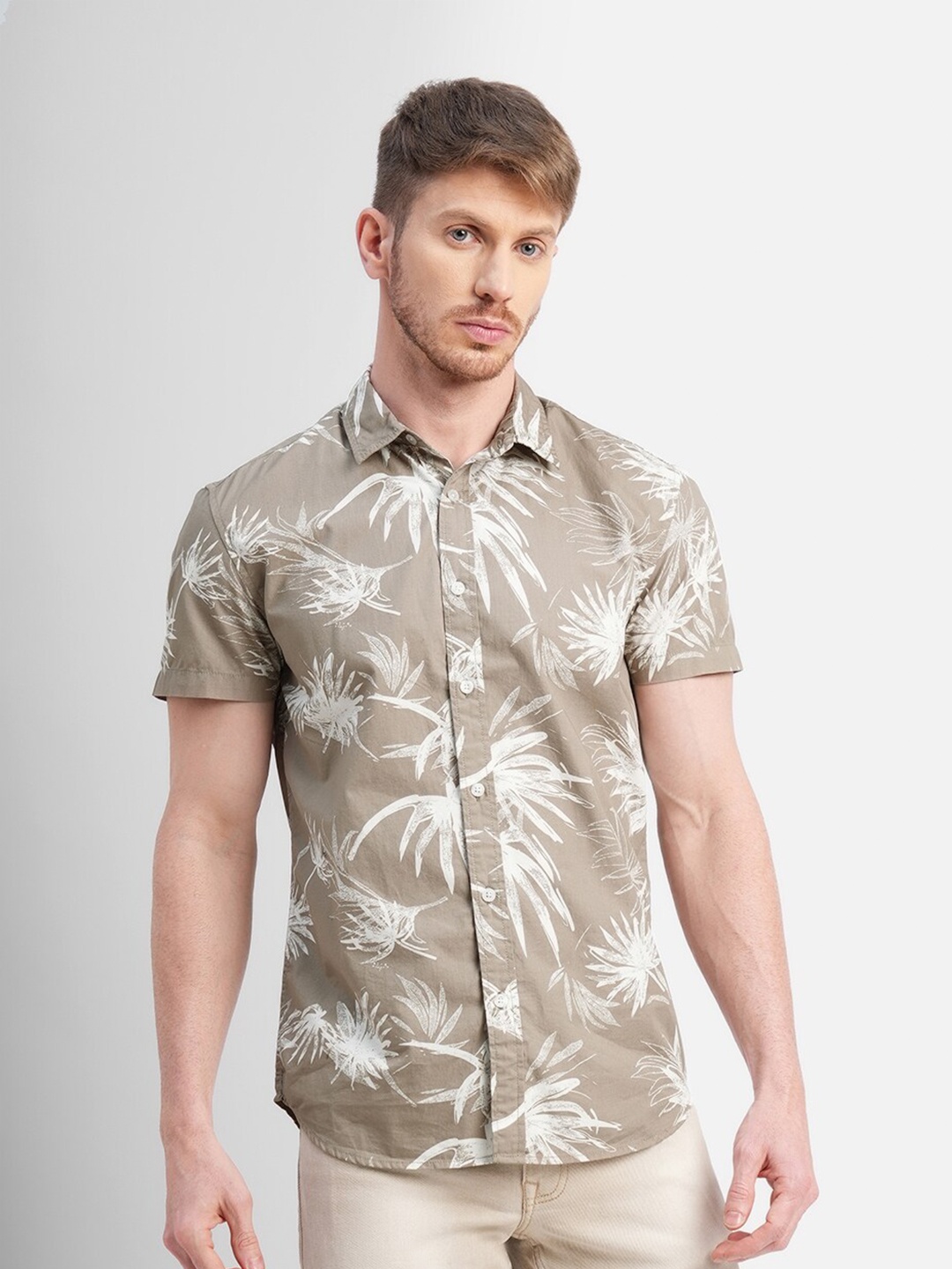 

Jack & Jones Short Sleeves Slim Fit Floral Printed Casual Cotton Shirt, Beige